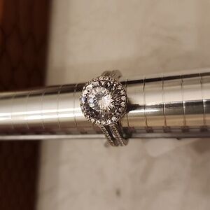 Size 7 diamond simulant ring